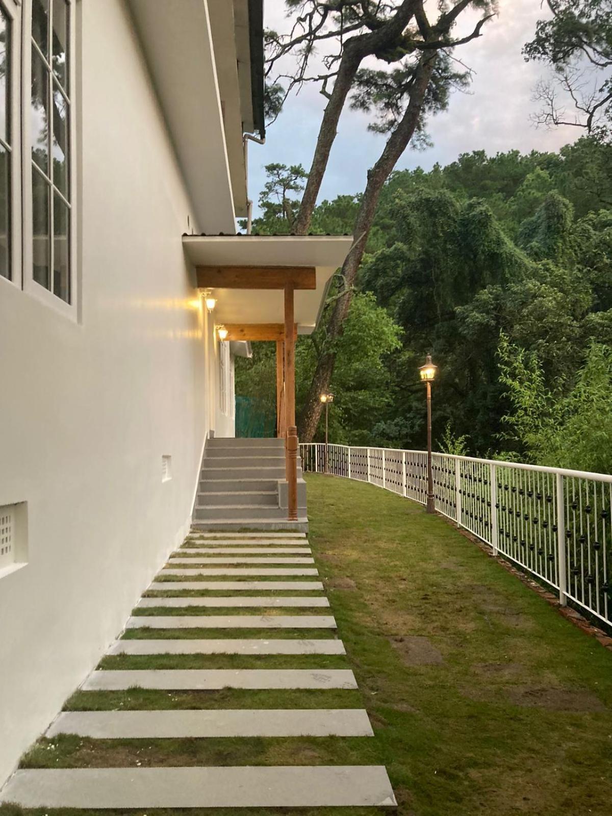 The Heritage Club - Tripura Castle Hotel And Spa Shillong Exterior photo