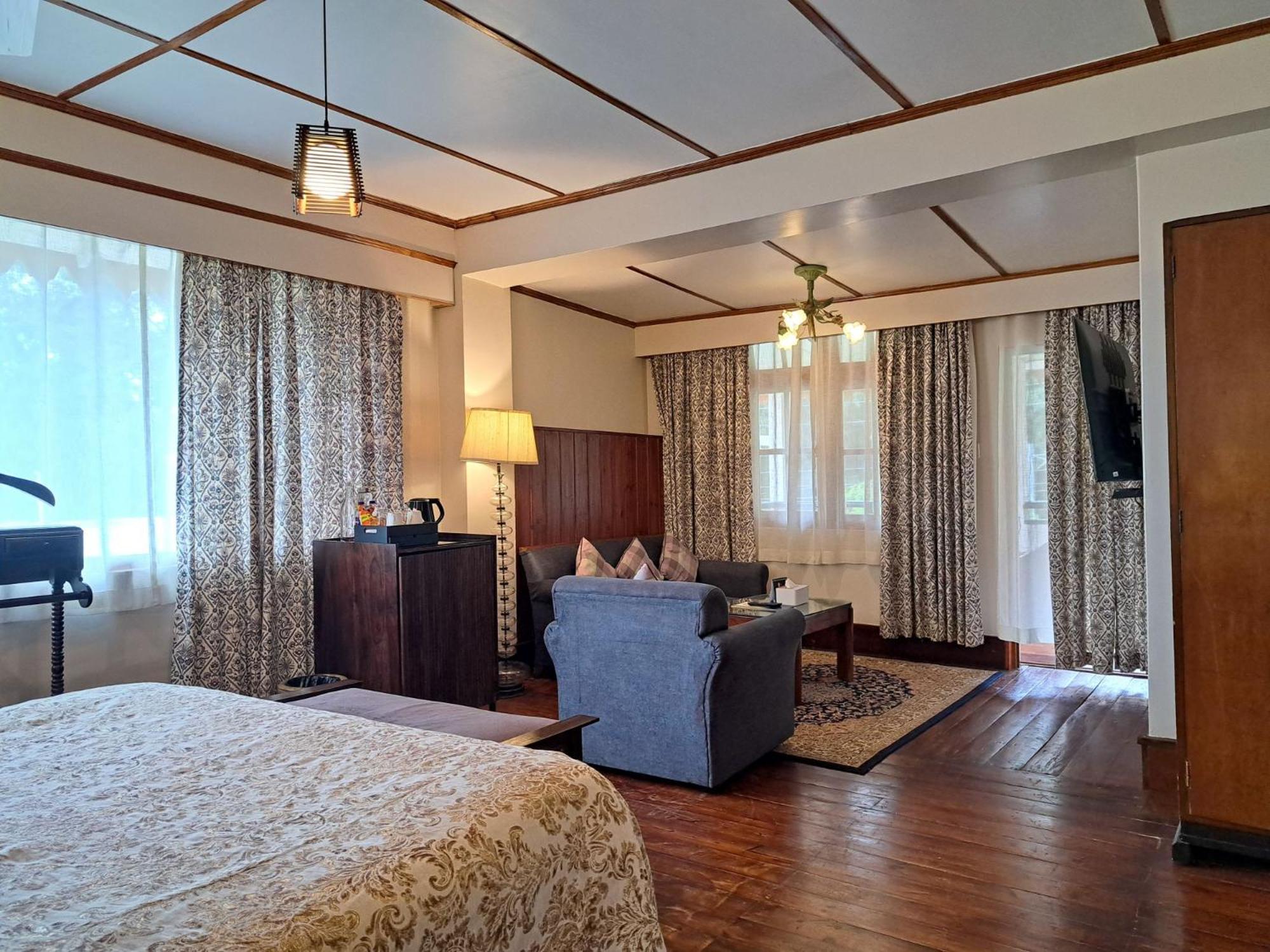 The Heritage Club - Tripura Castle Hotel And Spa Shillong Exterior photo