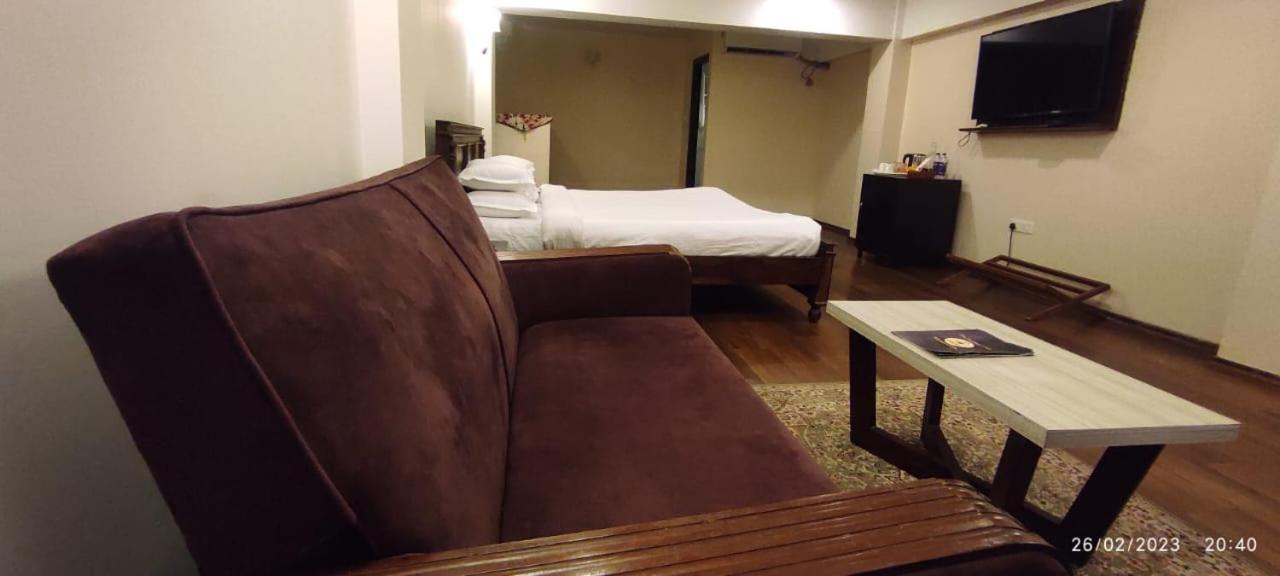 The Heritage Club - Tripura Castle Hotel And Spa Shillong Exterior photo