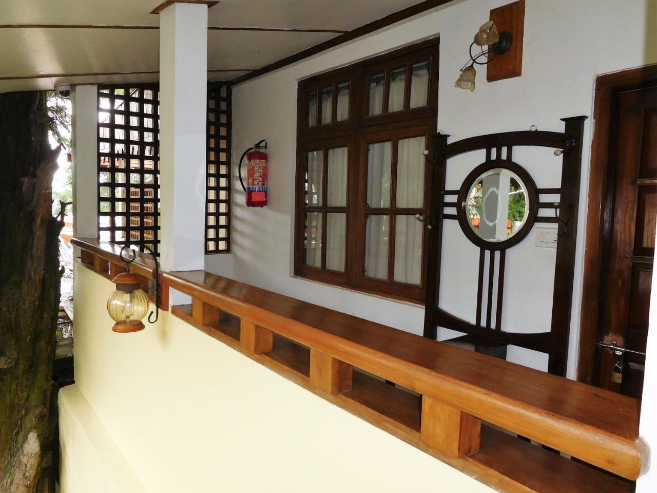 The Heritage Club - Tripura Castle Hotel And Spa Shillong Exterior photo